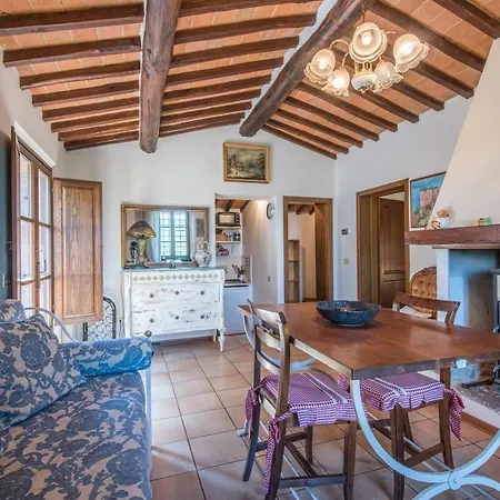 Casa Crevole Di Martina بيت للعطل *